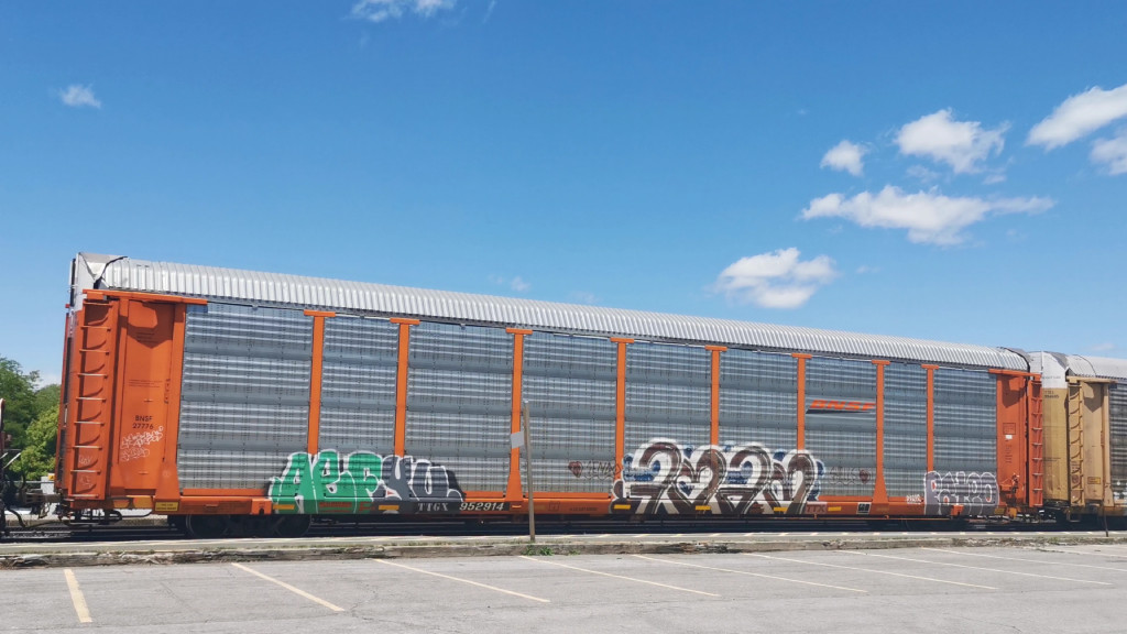 BNSF 27776 (Body) TTGX 952914 (Flat)